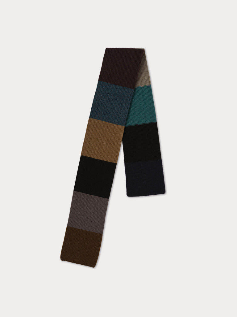 Color-blocked scarf with horizontal stripes